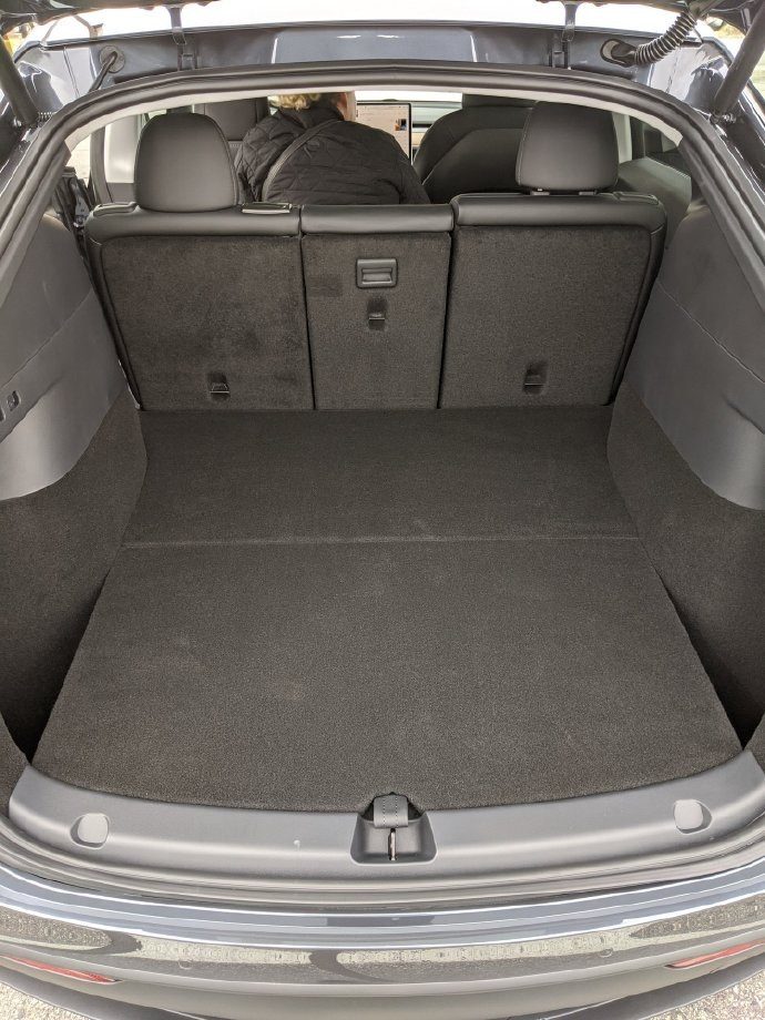 特斯拉 Model Y 用户手册关键点大解读:不仅仅是变胖的 Model 3