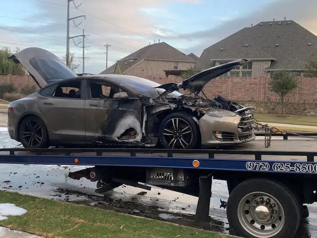 老版特斯拉 Model S 再起火,电动汽车安全性遭质疑