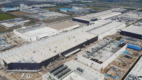 国产 Model Y 今日开始交付,机构预计特斯拉上海超级工厂今年有望生产 52.3 万辆电动汽车