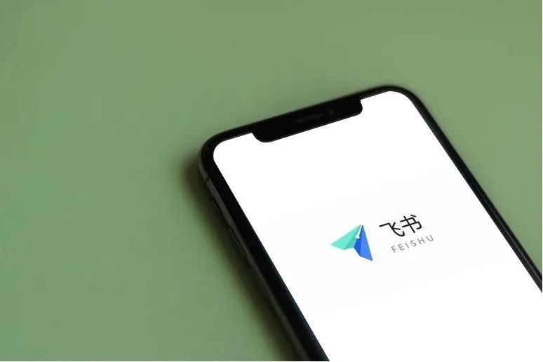 钉钉、企微、飞书三强争霸:谁会率先盈利