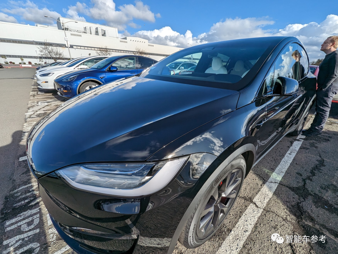 特斯拉最新 HW4.0 交付,不发布不宣传,直接上车 Model X / S,还降价了