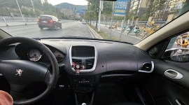 Peugeot 207手动1.6高配