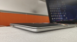 13寸苹果Macbook Pro、A1502、视网膜屏=500块