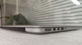 【顶配】15寸苹果MacBook Pro、i7四核、2G独显、视网膜屏、成色不错=999