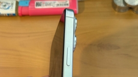 出国行靓机16Pro 256G 白色
