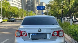 10800万元自动档速腾