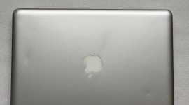 苹果Macbook Pro，i5、8+128G=500块