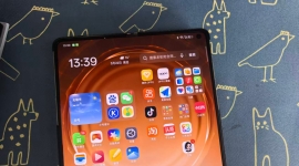 出一台自用OPPO Find  N6