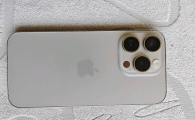 出15 pro 128g原色