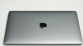 MacBook Air2020不是m1