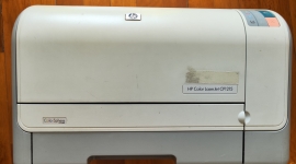 出HP CP1215彩色激光打印机 48元