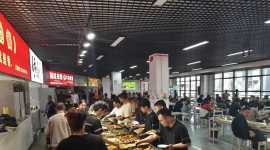 车行天下新东集暹罗巷子美食市集火热招商
