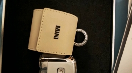 低价出售全新正品yoose有色MINI 2.0电动剃须刀