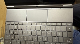 个人闲置99新gpd win max2，6800u，16G+1T