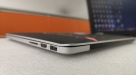 【高配】苹果MacBook Pro、A1502、8+256G、Retina视网膜屏=700