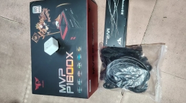航嘉MVP P1600X电源，1600W白金全模组
