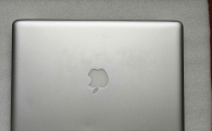 苹果Macbook Pro、i5、8+128G=600块