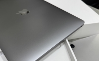 98新MacBook Air M1 电池94%