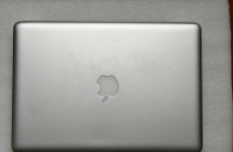 苹果Macbook Pro、i5、8+128G=600块
