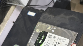 6T硬盘¥700出 8T 1300元 14T 1400元 一共有二十多个