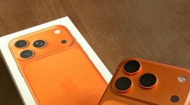 iphone橙色17 pro256g，好成色。