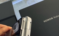 荣耀Robot Phone 星轨银，16+1TB，价格15800
