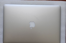 顶配15寸MacBook Pro、i7四核、16+256G、刚换300多全新电池