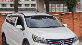 1.78万旅行车宝骏310W