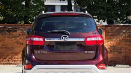 2.88万高性价比硬派SUV江铃驭胜S350