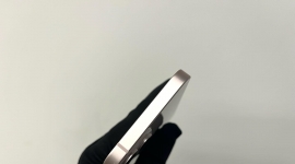 成色超级新的iPhone13，喜欢的带走®小周先生
