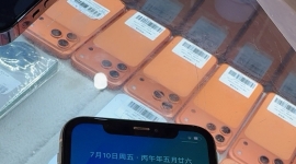 iPhone 11国行128G白色9新功能完美588一将出品