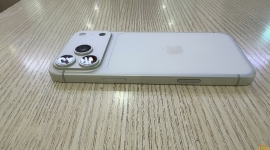 iPhone 17 Pro Max国行256G银色9新原装气密7199一将出品
