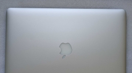 高配苹果MacBook Pro、i7四核、16+256G、双系统、视网膜屏=999