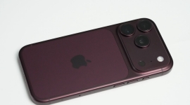 苹果18pro 256 充电次数少