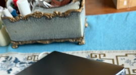 华为matebook 13触摸屏 2300不少