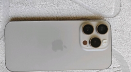出15 pro 128g原色