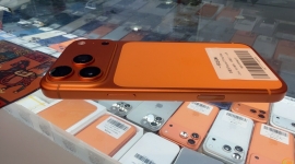 iPhone 17 Pro Max国行256G星宇橙999新4月激活完美8099一将出品