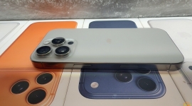 iPhone 16 Pro国行256G原色钛金属999新极品气密5699一将出品