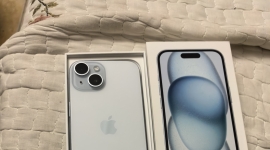 自用iPhone15蓝色128g