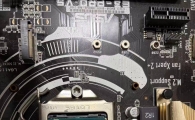出华硕E3-PRO V5主板和1220V5 CPU