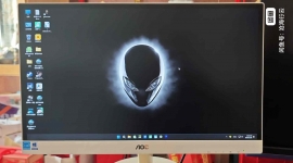 AOC 21寸 白色窄边 IPS屏显示器