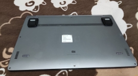 出台小米笔记本AIR 13.3 I7八代