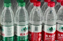 钟睒睒的复仇，农夫山泉再战华润