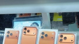 iPhone 17 Pro Max国行256G星宇橙全新全套激活6分钟9299一将出品