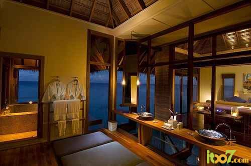 rangali_spa_water_villa20.jpg