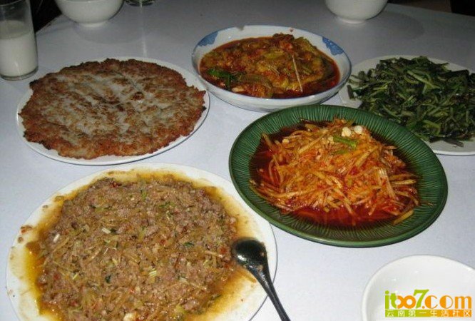 倘甸农家乐的招牌菜.jpg