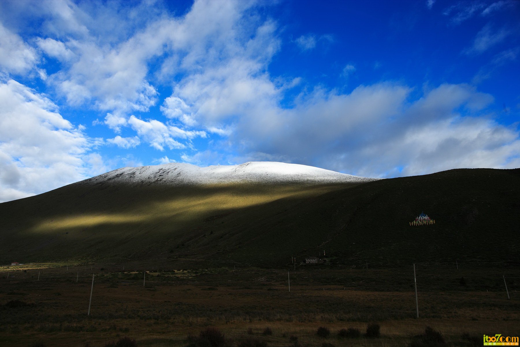 日照雪山2.jpg