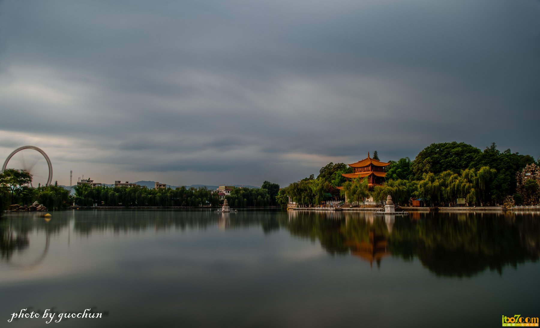 风雨大观楼-1.jpg