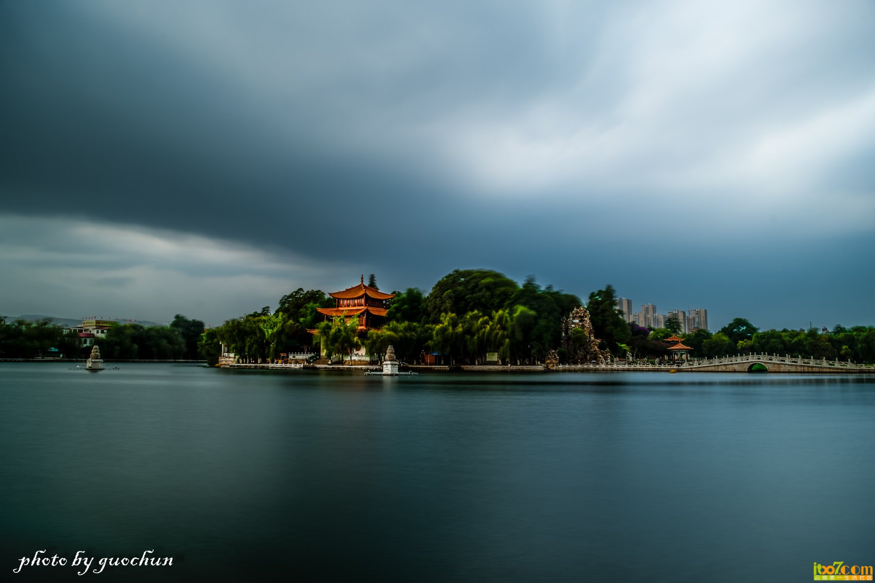 风雨大观楼-3.jpg