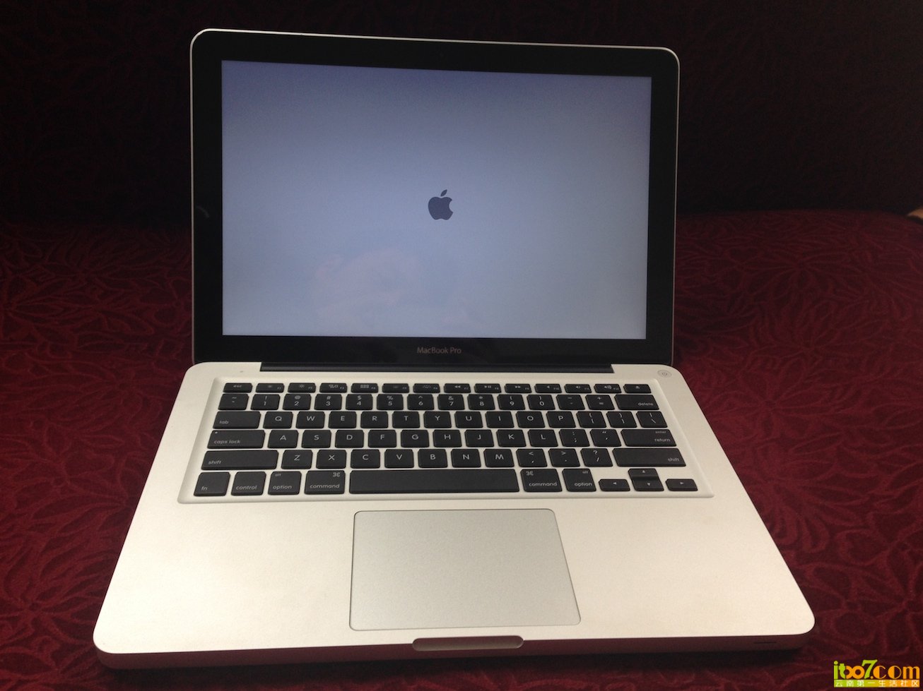 出几台苹果本本mc724ma896